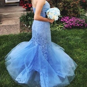 GORGEOUS mermaid prom dress!